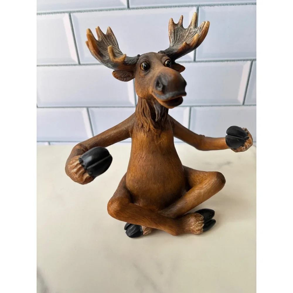 Rivers Edge Products Sitting Moose Salt and Pepper Shaker‎ Holder Set